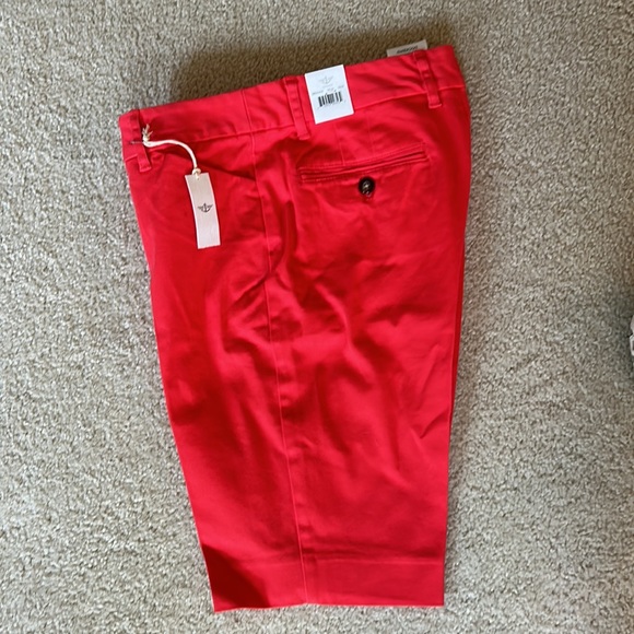 NWT Dockers Ideal Bermuda Woman’s Shorts Size 6 - Picture 8 of 15